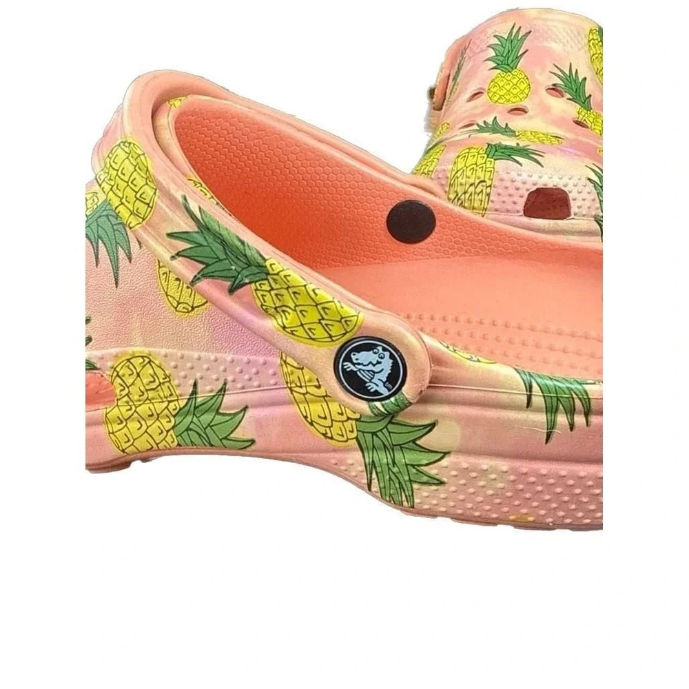 Crocs Classic Retro Resort Clog Papaya Pineapple Multi, Size 9M  11W